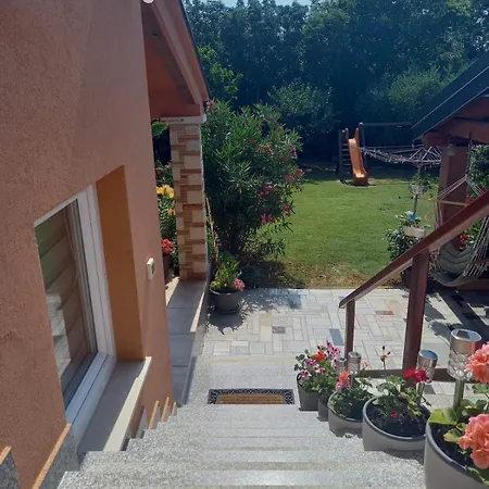 Edensk Vrt Classic!!i Apartman