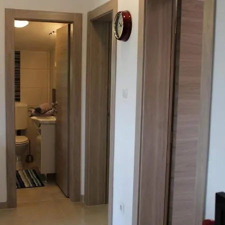 Edensk Vrt Classic!!i Apartment Vinkuran