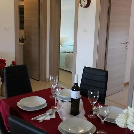 Edensk Vrt Classic!!i Apartment Vinkuran